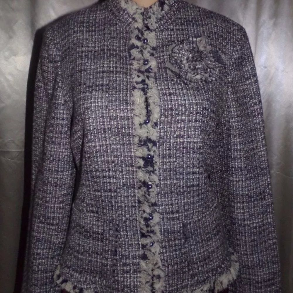 Valerie Stevens Gray Tweed Woolmark blend Blazer